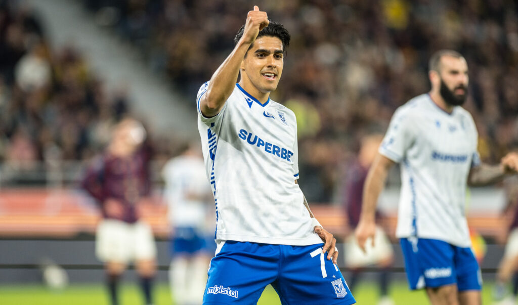 2026.04.18 Szczecin
Pilka Nozna PKO BP Ekstraklasa sezon 2025/2026
Pogon Szczecin - Lech Poznan
N/z Luis Palma gol radosc
Foto. Damian Kosciesza / PressFocus

2025.04.18 Szczecin
Football Polish PKO BP Ekstraklasa season 2025/2026 Pogon Szczecin - Lech Poznan 
O/p 
Credit. Damian Kosciesza / PressFocus