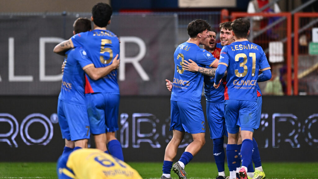 2026.04.27 Gliwice
Pilka nozna PKO Ekstraklasa Sezon 2024/2025
Piast Gliwice - Arka Gdynia
N/z Vladislavs Gutkovskis smutek Igor Drapinski gol radosc
Foto Norbert Barczyk / PressFocus

2026.04.27 Gliwice
Football Polish PKO Ekstraklasa League Season 2024/2025
Vladislavs Gutkovskis smutek Igor Drapinski gol radosc
Credit: Norbert Barczyk / PressFocus