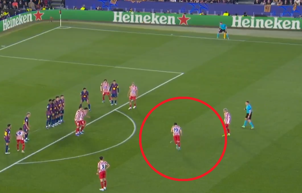 Golazo Juliana Alvareza! Bajeczny strzał z rzutu wolnego! [WIDEO]