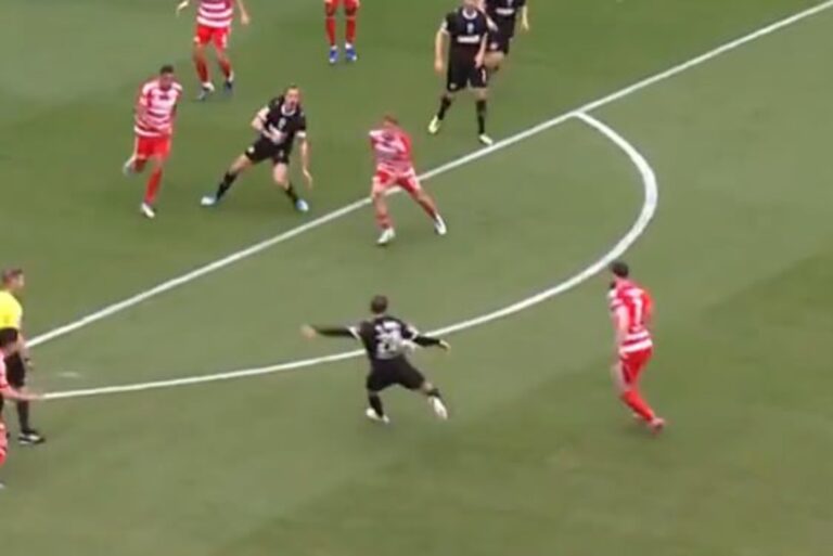 Ale bomba! Kosmiczny gol w Bundeslidze [WIDEO]