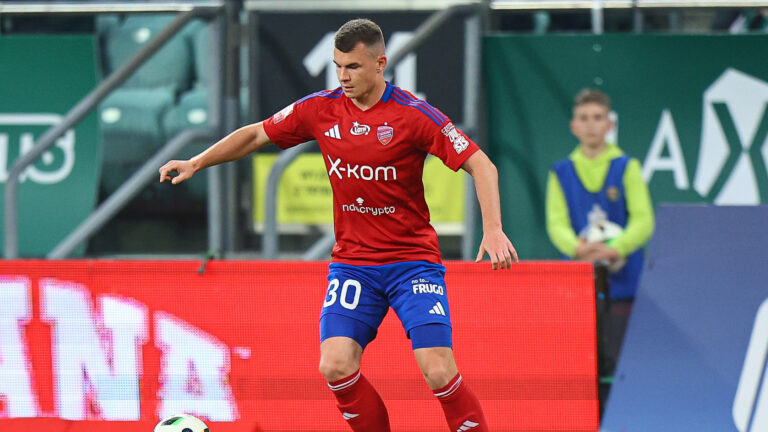 2024.10.26 Wroclaw
pilka nozna PKO Ekstraklasa sezon 2024/2025
Slask Wroclaw - Rakow Czestochowa
N/z Wladyslaw Koczerhin
Foto Pawel Andrachiewicz / PressFocus

2024.10.26 Wroclaw
Football - Polish PKO Ekstraklasa season 2024/2025
Slask Wroclaw - Rakow Czestochowa
Wladyslaw Koczerhin
Credit: Pawel Andrachiewicz / PressFocus
