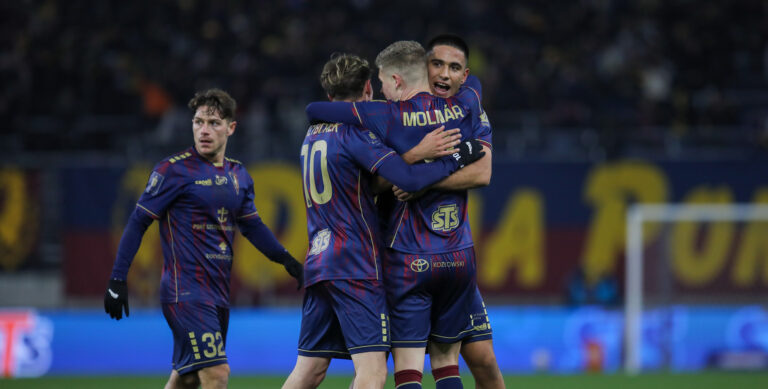 2025.11.24  Szczecin
pilka nozna PKO Ekstraklasa sezon 2025/2026
Pogon Szczecin - Zaglebie Lubin 
N/z Adrian Przyborek Dimitrios Keramitsis Rajmund Molnar
Foto Kasia Dzierzynska / PressFocus

2025.11.24 Szczecin
Football - Polish PKO Ekstraklasa season 2025/2026
Pogon Szczecin - Zaglebie Lubin 
Adrian Przyborek Dimitrios Keramitsis Rajmund Molnar
Credit: Kasia Dzierzynska / PressFocus