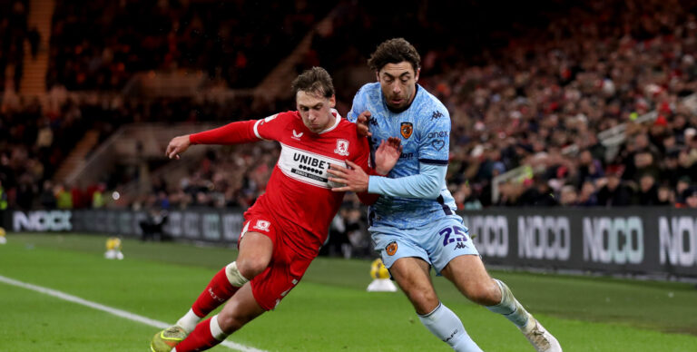 Matt Targett of Middlesbrough and Matt Crooks of Hull City during the Sky Bet Championship match at the Riverside Stadium, Middlesbrough
29/12/2025
2025.12.29 Middlesbrough
Pilka nozna liga angielska
Middlesbrough - Hull City
Foto Christopher Booth/Focus Images/MB Media/PressFocus

!!! POLAND ONLY !!!