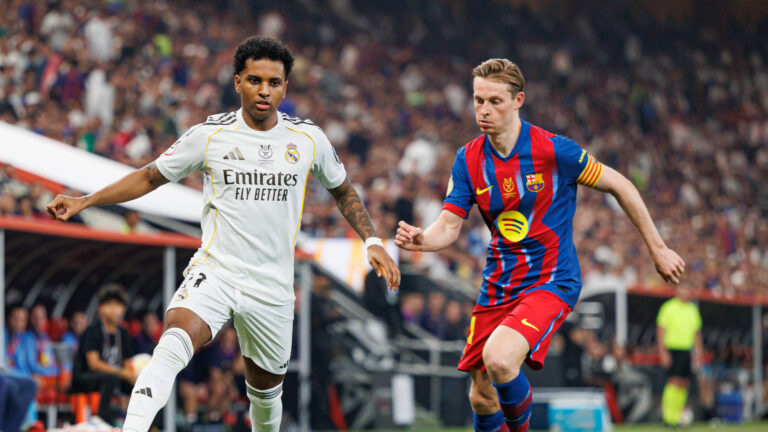 Rodrygo Goes and Frenkie De Jong seen during Spanish Supercup Final game between teams of FC Barcelona, Barca and Real Madrid Maciej Rogowski/Ball Raw Images Jeddah King Abdullah Sports City Saudi Arabia Copyright: xMaciejxRogowskix maciejrogowski_barcelona_realmadrid_2526-182
2026.01.11 Dzedda
pilka nozna Superpuchar Hiszpanii
FC Barcelona - Real Madryt
Foto IMAGO/PressFocus

!!! POLAND ONLY !!!