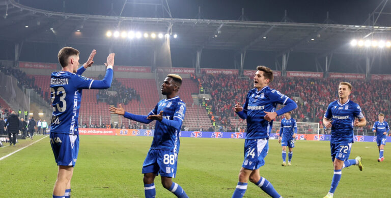 2026.03.07 Lodz Pilka Nozna PKO BP Ekstraklasa Sezon 2025/2026 Widzew Lodz - Lech Poznan Nz Gisli Thordarson Taofeek Ishaheel Foto:Artur Kraszewski / PressFocus

2026.03.07 Lodz Football PKO BP Ekstraklasa  2025/2026 Widzew Lodz - Lech Poznan Gisli Thordarson Taofeek Ishaheel Credit:Artur Kraszewski / PressFocus