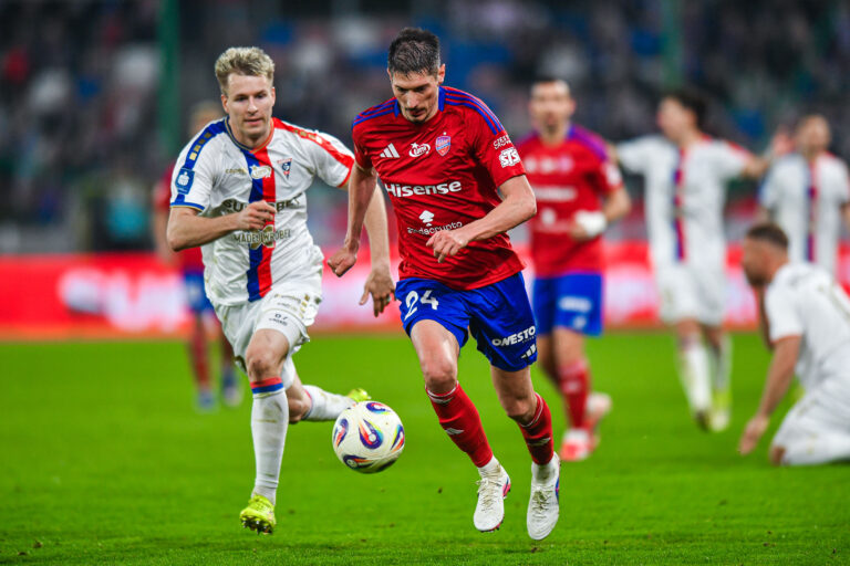 2026.03.15 Zabrze
Pilka nozna PKO BP Ekstraklasa Sezon 2025/2026
Gornik Zabrze - Rakow Czestochowa
N/z Ondrej Zmrzly, Zoran Arsenic
Foto Marcin Bulanda / PressFocus

2026.03.15 Zabrze
Football Polish PKO BP Ekstraklasa League Season 2025/2026
Gornik Zabrze - Rakow Czestochowa
Ondrej Zmrzly, Zoran Arsenic
Credit: Marcin Bulanda / PressFocus