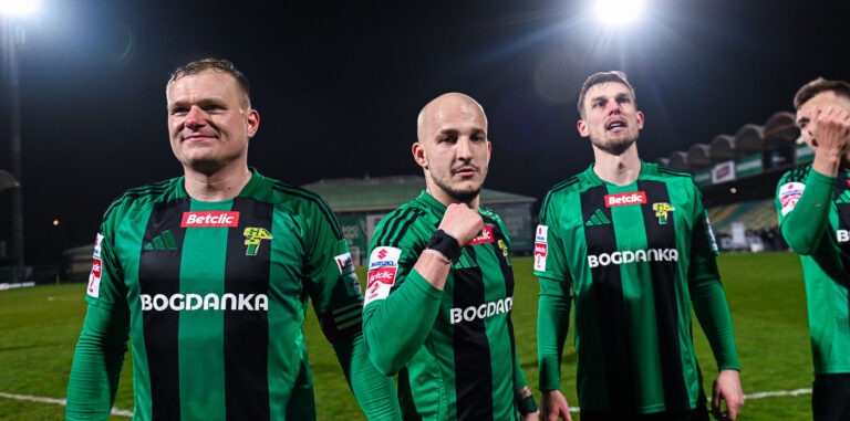 2026.04.11 Leczna Betclic 1 Liga Sezon 2025/2026 Gornik Leczna - Chrobry Glogow

N/z Pawel Jaroszynski Kamil Orlik Mateusz Holownia

Foto Kacper Pacocha / PressFocus 

2026.04.11 Leczna Polish First League Season 2025/2026 Gornik Leczna - Chrobry Glogow

Credit: Kacper Pacocha / PressFocus