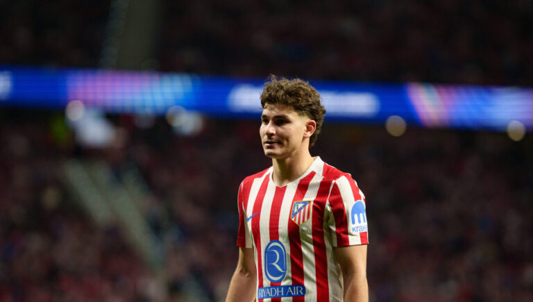 Julian Alvarez seen during UEFA Champions League quarterfinal game between teams of Atletico de Madrid and FC Barcelona, Barca Kazimierz Koper/Ball Raw Images Madrid Estadio Jose Alvalade Spain Copyright: xKazimierzxKoperx kazimierzkoper_atletico_fcbarcelona_2526_7-45
2026.04.13 Madryt
pilka nozna , Liga Mistrzow
Atletico Madryt - FC Barcelona
Foto IMAGO/PressFocus

!!! POLAND ONLY !!!