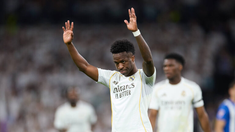 Real Madrid CF v Deportivo Alaves - LaLiga EA Sports Vinicius Junior Vini Jr of Real Madrid CF celebrates after scoring the team s second goal during the LaLiga EA Sports match between Real Madrid CF and Deportivo Alaves at Santiago Bernabeu on April 21, 2026, in Madrid, Spain. Madrid Santiago Bernabeu Madrid Spain RL_RMCFvALV_000063 Copyright: xRicardoxLarreinax
2026.04.21 Madryt
pilka nozna , liga hiszpanska
Real Madryt - Deportivo Alaves
Foto IMAGO/PressFocus

!!! POLAND ONLY !!!