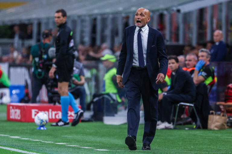 AC Milan vs Juventus FC, Serie A football, Milano, Italy Luciano Spalletti Head Coach of Juventus FC reacts during Serie A 2025/26 football match between AC Milan and Juventus FC at San Siro Stadium in Milan, Italy Italy, Milan, Milan, San Siro PUBLICATIONxNOTxINxDENxNORxFINxBEL Copyright: xGonzalesxPhoto/FCIx
2026.04.26 Mediolan
pilka nozna , liga wloska
AC Milan - Juventus Turyn
Foto IMAGO/PressFocus

!!! POLAND ONLY !!!