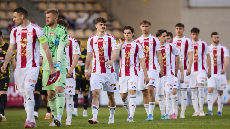 2026.05.02 Pruszkow
Pilka Nozna
Pierwsza Liga Betclic 1 Liga Sezon 2025/2026
Pogon Grodzisk Mazowiecki - Wieczysta Krakow
N/z druzyna
Foto Radoslaw Makuch / PressFocus

2026.05.02 Pruszkow
Football
Polish Betclic First I League Season 2025/2026
Pogon Grodzisk Mazowiecki - Wieczysta Krakow
druzyna
Credit: Radoslaw Makuch / PressFocus