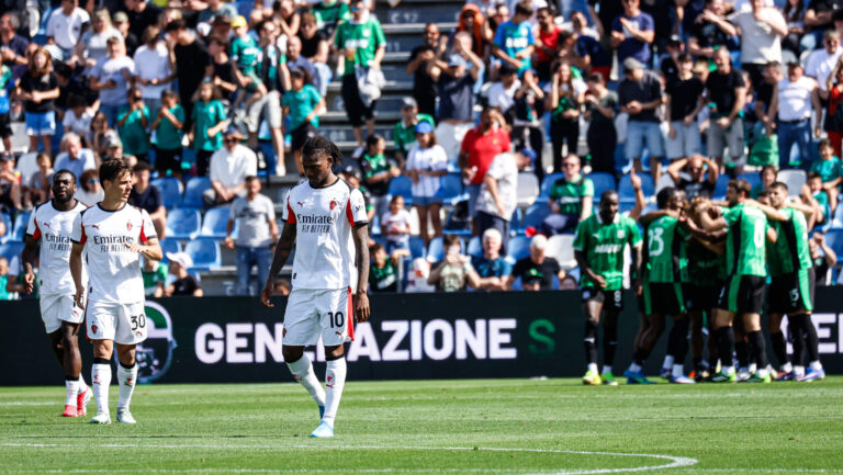 Delusion of Rafael Leao (Milan) during the italian soccer Serie A match US Sassuolo vs Ac Milan at Mapei Stadium in Reggio Emilia, Italy on May 03, 2026  during  US Sassuolo vs AC Milan, Italian soccer Serie A match in Reggio Emilia, Italy, May 03 2026 (Photo by Luca Diliberto/IPA Sport / ipa-agency.net/IPA/Sipa USA)
2026.05.03 Reggio Emilia 
pilka nozna liga wloska
US Sassuolo Calcio - AC Milan

Foto IPA/SIPA USA/PressFocus

!!! POLAND ONLY !!!