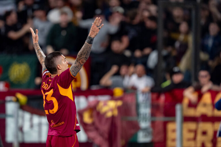 AS Roma v ACF Fiorentina - Serie A Enilive Gianluca Mancini of AS Roma celebrates after scoring first goal during the serie Serie A Enilive match between AS Roma and ACF Fiorentina at Stadio Olimpico on May 4, 2026 in Rome, Italy Rome Stadio Olimpico Lazio Italy Copyright: xGiuseppexMaffiax 260504_SerieA_Roma-Fiorentina_GM_01035
2026.05.04 Rzym
pilka nozna , liga wloska
AS Roma - ACF Fiorentina
Foto IMAGO/PressFocus

!!! POLAND ONLY !!!