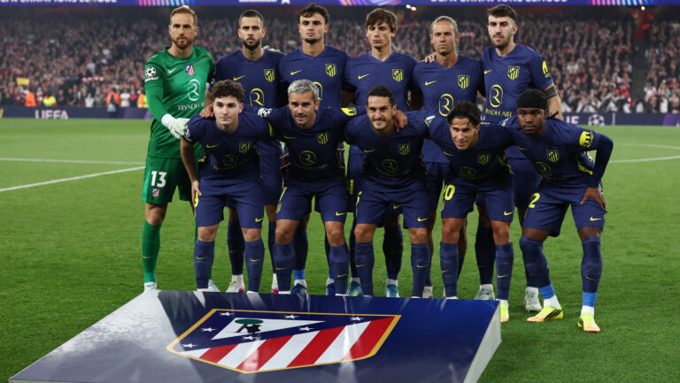 London, England, 5th May 2026. Athletico Madrid players pose for a team photo before the Arsenal vs Atletico Madrid UEFA Champions League match at the Emirates Stadium, London. Picture credit should read: David Klein / Sportimage EDITORIAL USE ONLY. No use with unauthorised audio, video, data, fixture lists, club/league logos or live services. Online in-match use limited to 120 images, no video emulation. No use in betting, games or single club/league/player publications. SPI_038_DK_Arsenal_Athletico_Madrid SPI-4781-0038
2026.05.05 Londyn
pilka nozna liga mistrzow
Arsenal Londyn - Atletico Madryt
Foto IMAGO/PressFocus

!!! POLAND ONLY !!!
