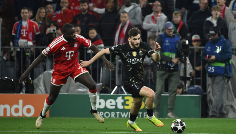 06.05.2026, xemx, Fussball UEFA Champions League 1/2 Finale, FC Bayern Muenchen - Paris St. Germain v.l. Dayot Upamecano FC Bayern Muenchen Khvicha Kvaratskhelia Paris St. Germain Zweikampf, Aktion, action, battle for the ball DFL/DFB REGULATIONS PROHIBIT ANY USE OF PHOTOGRAPHS as IMAGE SEQUENCES and/or QUASI-VIDEO Muenchen *** 06 05 2026, xemx, Football UEFA Champions League 1 2 Final, FC Bayern Muenchen Paris St Germain v l Dayot Upamecano FC Bayern Muenchen Khvicha Kvaratskhelia Paris St Germain Zweikampf, Aktion, action, battle for the ball DFL DFB REGULATIONS PROHIBIT ANY USE OF PHOTOGRAPHS as IMAGE SEQUENCES and or QUASI VIDEO Muenchen
2026.05.06 Monachium
pilka nozna , Liga Mistrzow
Bayern Monachium - Paris Saint-Germain
FCB PSG
Foto IMAGO/PressFocus

!!! POLAND ONLY !!!