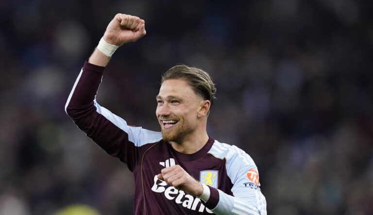 Birmingham, England, 7th May 2026. Matty Cash of Aston Villa celebrates during the Aston Villa vs Nottingham Forest UEFA Europa League semi final match 2nd leg match at Villa Park, Birmingham. Picture credit should read: Andrew Yates / Sportimage EDITORIAL USE ONLY. No use with unauthorised audio, video, data, fixture lists, club/league logos or live services. Online in-match use limited to 120 images, no video emulation. No use in betting, games or single club/league/player publications. SPI_109_AY_Villa_Forest SPI-4782-0110
2026.05.07 Birmingham 
pilka nozna liga europy
Aston Villa - Nottingham Forest

Foto IMAGO/PressFocus

!!! POLAND ONLY !!!