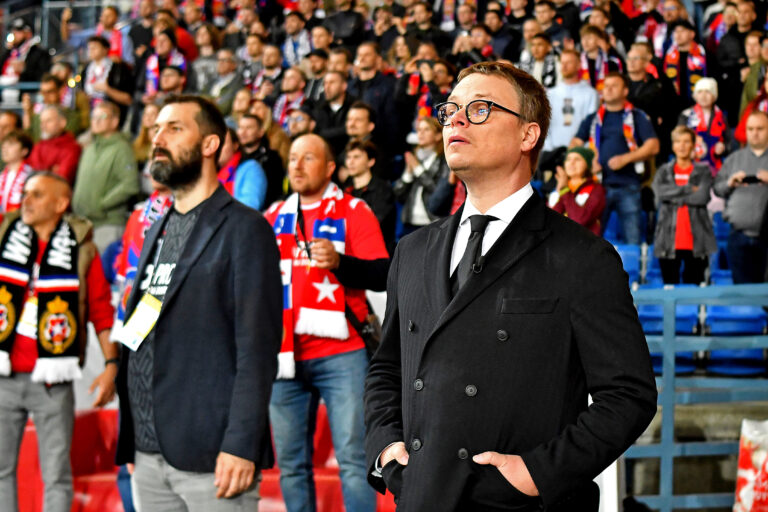 2026.05.08 Krakow
Pilka nozna , Betclic I liga , sezon 2025/26
Wisla Krakow - Chrobry Glogow
N/z Oskar Niezabitowski, Jaroslaw Krolewski
Foto Krzysztof Porebski / PressFocus

2026.05.08 Krakow
Football , Polish league, second level , 2025/2026 season
Wisla Krakow - Chrobry Glogow
Oskar Niezabitowski, Jaroslaw Krolewski
Credit: Krzysztof Porebski / PressFocus