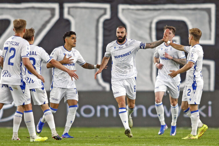 2026.05.16 Radom Pilka Nozna PKO Ekstraklasa Sezon 2025/2026 Radomiak Radom - Lech Poznan N/z Mikael Ishak Gol Bramka Radosc Foto Dawid Figura/PressFocus  2026.05.16 Radom Football Polish Ekstraklasa Season 2025/2026 Radomiak Radom - Lech Poznan Mikael Ishak Gol Bramka Radosc Credit: Dawid Figura/PressFocus