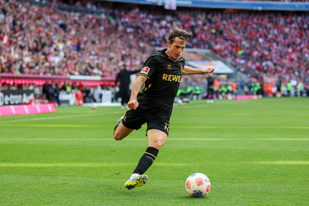 Jakub Kaminski 1. FC Koeln, 16 mit Ball, GER, FC Bayern Muenchen vs. 1. FC Koeln, Fussball, Bundesliga, 34. Spieltag, Saison 2025/2026, 16.05.2026, DFL DFB REGULATIONS PROHIBIT ANY USE OF PHOTOGRAPHS as IMAGE SEQUENCES and or QUASI-VIDEO, GER, FC Bayern Muenchen vs. 1. FC Koeln, Fussball, Bundesliga, 34. Spieltag, Saison 2025/2026, 16.05.2026 Muenchen *** Jakub Kaminski 1 FC Koeln, 16 with ball, GER, FC Bayern Muenchen vs 1 FC Koeln, Football, Bundesliga, 34 Matchday, Season 2025 2026, 16 05 2026, DFL DFB REGULATIONS PROHIBIT ANY USE OF PHOTOGRAPHS as IMAGE SEQUENCES and or QUASI VIDEO, GER, FC Bayern Muenchen vs 1 FC Koeln, Football, Bundesliga, 34 Matchday, Season 2025 2026, 16 05 2026 Muenchen Copyright: xEibner-Pressefoto/JennixMaulx EP_JML
2026.05.16 Monachium
pilka nozna liga niemiecka
Bayern Monachium - 1. FC Koeln
Foto IMAGO/PressFocus

!!! POLAND ONLY !!!