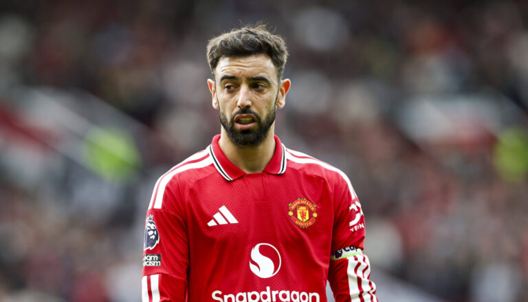 Manchester United, ManU v Nottingham Forest, Premier League Manchester United midfielder Bruno Fernandes 8 Portrait during the Manchester United v Nottingham Forest Premier League match at Old Trafford, Manchester, England on 17 May 2026 Credit: Phil Duncan/Every Second Media Editorial use only. All images are copyright Every Second Media Limited. No images may be reproduced without prior permission. All rights reserved. Premier League and Football League images are subject to licensing agreements with Football DataCo Limited. see https://www.football-dataco.com Copyright: xIMAGO/EveryxSecondxMediax ESM-2002-0123 PhilxDuncanx/xEveryxSecondxMediax
2026.05.17 Manchester
pilka nozna , liga angielska
Manchester United - Nottingham Forest
Foto IMAGO/PressFocus

!!! POLAND ONLY !!!
