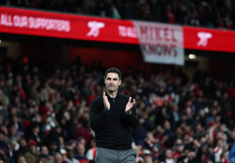 London, England, 18th May 2026. Mikel Arteta manager of Arsenal claps the fans during the Arsenal vs Burnley Premier League match at the Emirates Stadium, London. Picture credit should read: David Klein / Sportimage EDITORIAL USE ONLY. No use with unauthorised audio, video, data, fixture lists, club/league logos or live services. Online in-match use limited to 120 images, no video emulation. No use in betting, games or single club/league/player publications. SPI_037_DK_Arsenal_Burnley SPI-4808-0034
2026.05.18 Londyn
pilka nozna , liga angielska
Arsenal Londyn - Burnley
Foto IMAGO/PressFocus

!!! POLAND ONLY !!!