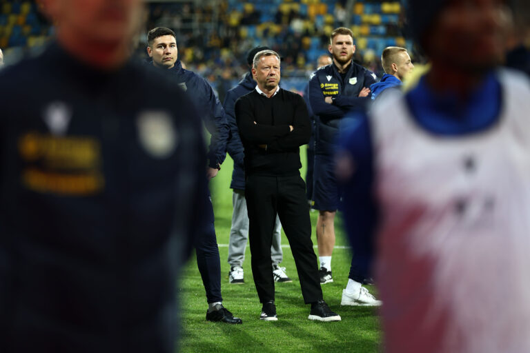 2026.05.18 Gdynia Pilka nozna PKO BP Ekstraklasa sezon 2025/2026 Arka Gdynia - Bruk-Bet Termalica Nieciecza N/z Dariusz Banasik spadek smutek Foto Piotr Matusewicz / PressFocus

2026.05.18 Gdynia
Football Polish PKO BP Ekstraklasa season 2025/2026 
Arka Gdynia - Bruk-Bet Termalica Nieciecza 
Dariusz Banasik spadek smutek 
Credit: Piotr Matusewicz / PressFocus