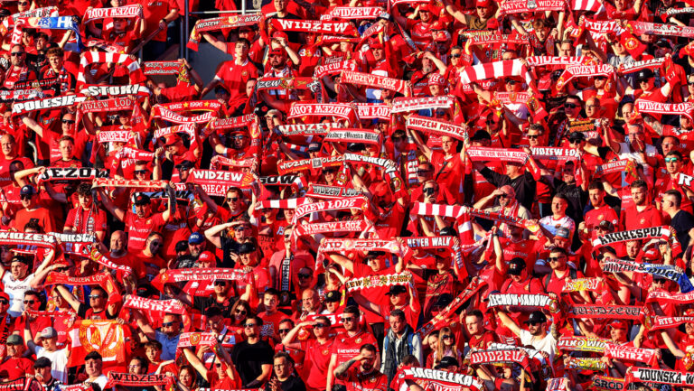 2026.05.23 Lodz Pilka Nozna PKO BP Ekstraklasa Sezon 2025/2026 Widzew Lodz - Piast Gliwice Nz szalik kibice fanFoto:Artur Kraszewski / PressFocus

2026.05.23 Lodz football PKO BP Ekstraklasa  2025/2026 Widzew Lodz - Piast Gliwice fans Credit: Artur Kraszewski / PressFocus
