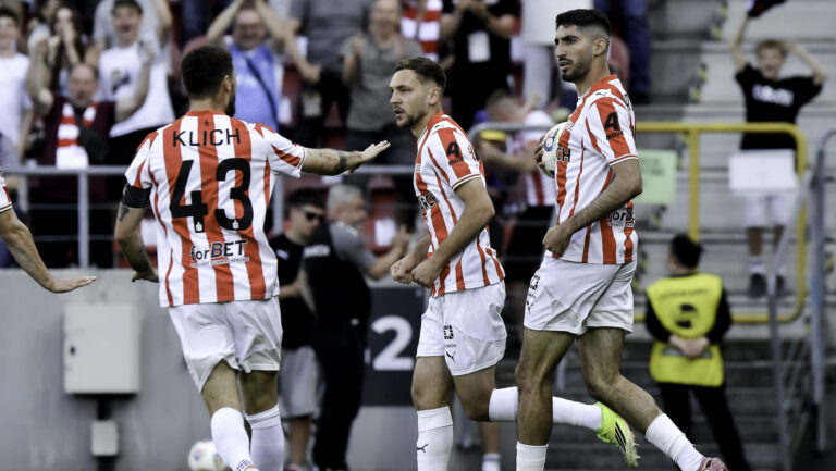 2026.05.23 Krakow
Pilka nozna PKO Ekstraklasa sezon 2025/2026
Cracovia - Korona Kielce
N/z Mateusz Klich Dominik Pila Kahveh Zahiroleslam radosc gol
Foto Mateusz Sobczak / PressFocus

2026.05.23 Krakow
Football Polish League PKO Ekstraklasa season 2025/2026
Cracovia - Korona Kielce
Mateusz Klich Dominik Pila Kahveh Zahiroleslam radosc gol
Credit: Mateusz Sobczak / PressFocus