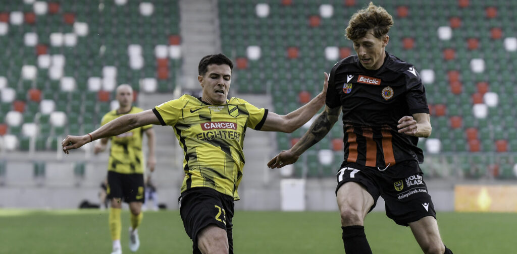 2026.05.24 Sosnowiec
Pilka nozna Betclic 1. Liga sezon 2025/2026
Wieczysta Krakow - Chrobry Glogow
N/z Miki Villar Mateusz Bartolewski
Foto Mateusz Sobczak / PressFocus

2026.05.24 Sosnowiec
Football Polish first league - second level 2025/26 season
Wieczysta Krakow - Chrobry Glogow
Miki Villar Mateusz Bartolewski
Credit: Mateusz Sobczak / PressFocus