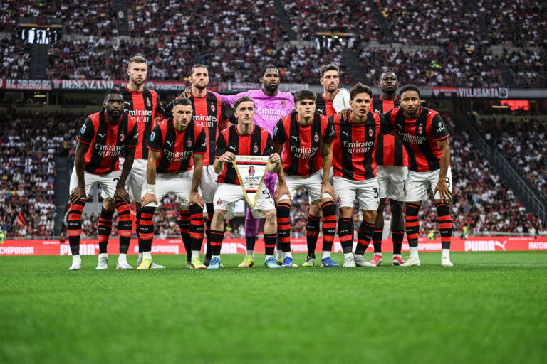 IPA85057679 - Lineup of AC Milan before during the Italian Serie A football match between AC Milan and Cagliari Calcio on 24 of May 2026 at Giuseppe Meazza San Siro Siro stadium in Milan, Italy. Credit: Tiziano Ballabio (Photo by /Sipa USA)
2026.05.24 Mediolan
pilka nozna liga wloska
AC Milan - Cagliari Calcio

Foto IPA/SIPA USA/PressFocus

!!! POLAND ONLY !!!