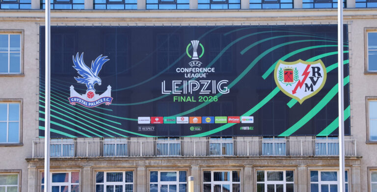 Leipzig Stadium / Conference League UEFA Conference League Finale am 27.05.2026, Crystal Palace ENG vs. Rayo Vallecano ESP , Leipzig, 25.05.2026, Leipzig Stadium, Ort des Finals 2026. Im Bild: Leipzig Stadium Aussenansicht. Die leipziger Red Bull Arena, Heimstatt des Bundesligisten RB Leipzig, firmiert für das Finale als LEIPZIG STADIUM und wurde mit UEFA Branding versehen. *** Leipzig Stadium Conference League UEFA Conference League Final on 27 05 2026, Crystal Palace ENG vs Rayo Vallecano ESP , Leipzig, 25 05 2026, Leipzig Stadium, venue of the 2026 final In the picture Leipzig Stadium exterior view The Leipzig Red Bull Arena, home of Bundesliga club RB Leipzig, will be known as LEIPZIG STADIUM for the final and has been provided with UEFA branding Picture Point
2026.05.25 Lipsk
pilka nozna
UEFA Liga Konferencji
Foto IMAGO/PressFocus

!!! POLAND ONLY !!!
