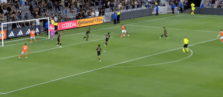 Mateusz Bogusz z golem w MLS! Strzelił przeciwko byłej drużynie [WIDEO]