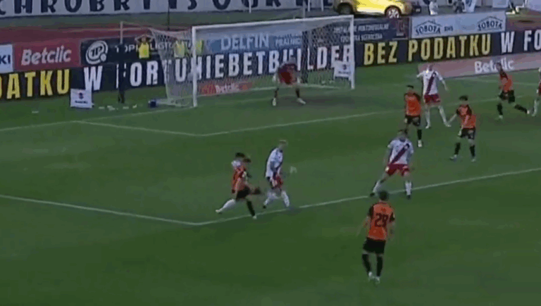 Cudowny gol w półfinale barażów o awans do Ekstraklasy [WIDEO]