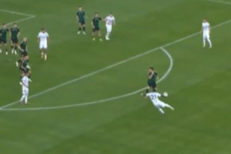 To byłby gol sezonu Ekstraklasy! Zabrakło centymetrów [WIDEO]