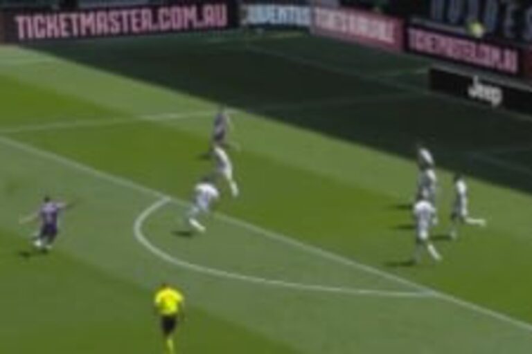 Kosmiczny gol w Serie A! Juventus na deskach [WIDEO]