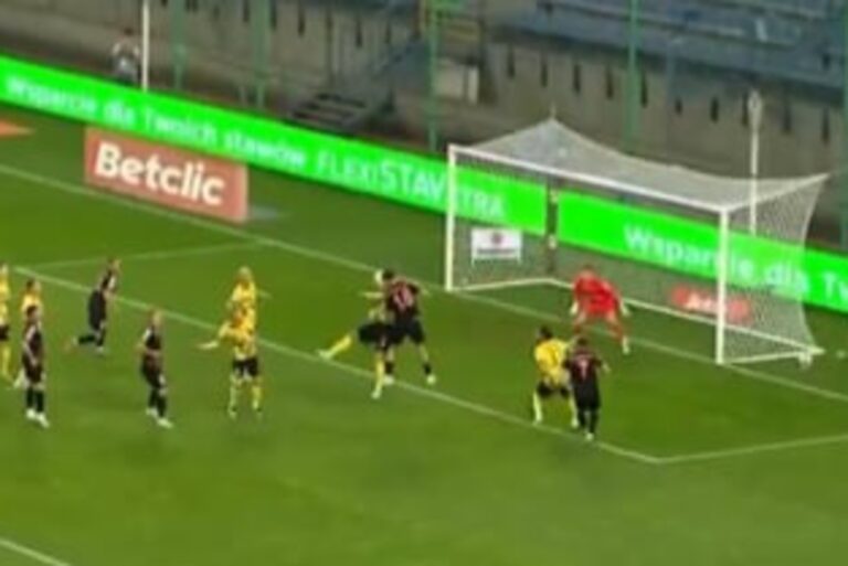 Chrobry bliżej Ekstraklasy! Doskonała akcja [WIDEO]