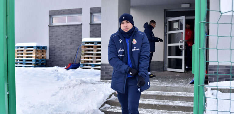 2024.01.12 Myslenice
Pilka nozna, Fortuna I liga, sezon 2023/2024
Wisla Krakow - trening
N/z Eric Lira Fernandez
Foto Krzysztof Porebski / PressFocus

2024.01.12 Myslenice
Football, Polish first league - second level, 2023/24 season
Wisla Krakow - trening
Eric Lira Fernandez
Credit: Krzysztof Porebski / PressFocus