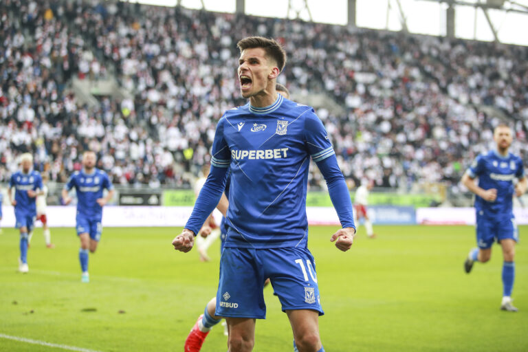 2024.04.21  LODZ STADION MIEJSKI ALEJA UNII
MECZ PILKA NOZNA PKO BANK POLSKI EKSTRAKLASA
LKS LODZ vs LECH POZNAN
N/Z FILIP MARCHWINSKI
FOTO: ARTUR KRASZEWSKI /PressFocus