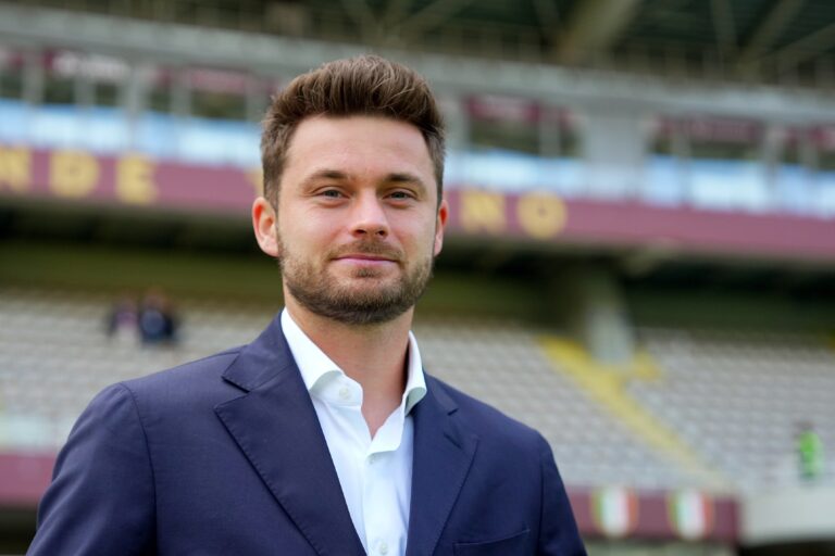 Torino’s Karol Linetty during Pitch Inspection before the Serie A soccer match between Fc Torino and Inter  at Olympic Stadium in Turin , North Italy -  Sunrday ,  May 11 , 2025 . Sport - Soccer (Photo by Spada/LaPresse) (Photo by Spada/LaPresse/Sipa USA)
2025.05.11 Turyn
pilka nozna liga wloska
Torino FC - Inter Mediolan 
Foto LaPresse/SIPA USA/PressFocus

!!! POLAND ONLY !!!