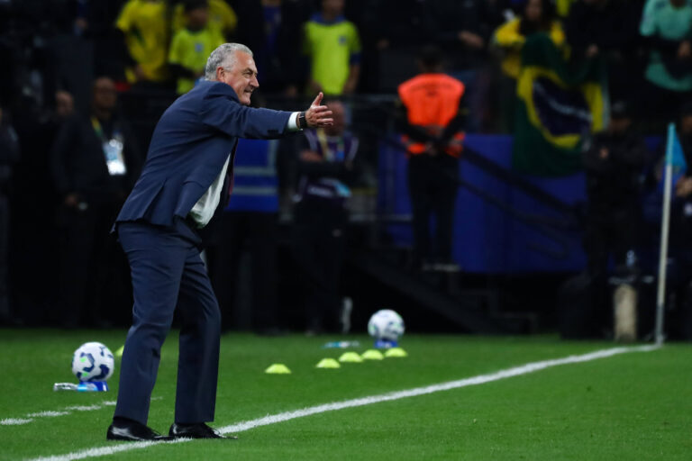 Brazil and Paraguay for the 2026 World Cup Qualifiers Head coach of the Paraguay national team, Nationalteam Gustavo Alfaro, during the match against Brazil, part of the 16th round of the 2026 FIFA World Cup, WM, Weltmeisterschaft, Fussball Qualifiers, at Neo Quimica Arena, in the east zone of Sao Paulo, this Tuesday, June 10. SoO PAULO SoO PAULO Brazil Copyright: xMarinaxUezimax
2025.06.10 Sao Paulo
pilka nozna , eliminacje , kwalifikacje do Mistrzostw Swiata 2026
Brazylia - Paragwaj
Foto IMAGO/PressFocus

!!! POLAND ONLY !!!
