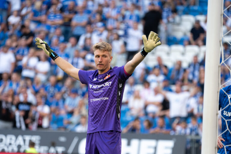 2025.08.31 Poznan
Pilka Nozna PKO BP Ekstraklasa sezon 2025/2026
Lech Poznan - Widzew Lodz 
N/z Maciej Kikolski
Foto. Damian Kosciesza / PressFocus

2025.08.31 Poznan
Football Polish PKO BP Ekstraklasa season 2025/2026 
Lech Poznan - Widzew Lodz
O/p 
Credit. Damian Kosciesza / PressFocus