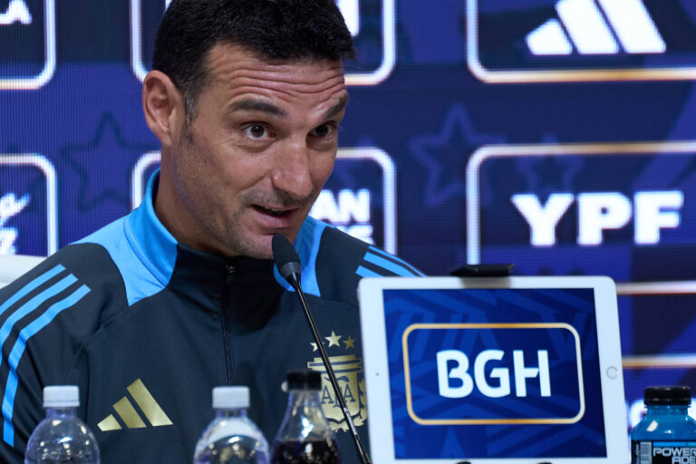 Lionel Scaloni head coach of Argentina speaks during a press conference, PK, Pressekonferenz at the AFA training facility on September 3, 2025 in Ezeiza, Buenos Aires, Argentina Photo by Camilla Stolen, Imago Buenos Aires Argentina Copyright: xCamillaxStolenx L1064403
2025.09.03 Ezeiza
pilka nozna , reprezentacja Argentyny, Argentyna
Zgrupowanie reprezentacji Argentyny
Foto IMAGO/PressFocus

!!! POLAND ONLY !!!