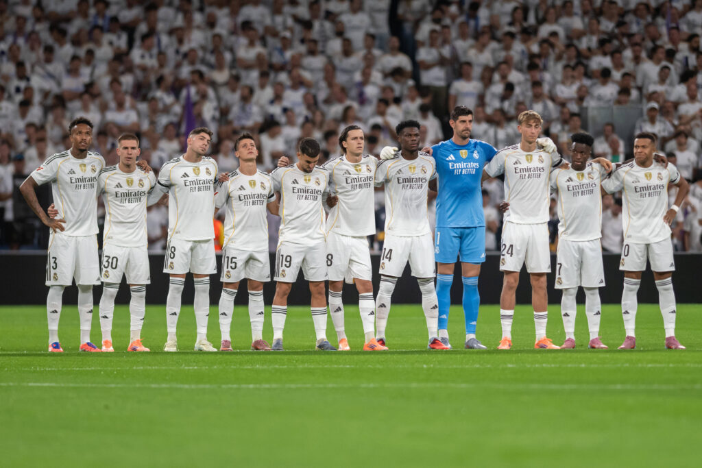 Real Madrid CFÕs Eder Militao, Franco Mastantuono, Fede Valverde, Arda Guler, Dani Ceballos, Alvaro Carreras, Aurelien Tchouameni, Thibaut Courtois, Dean Huijsen, Vinicius Junior and Kylian Mbappe during La Liga match. October 4, 2025. (ALTERPHOTOS/Jorge Ropero) - Photo :  Jorge Ropero / Alterphotos / Psnewz / SIPA /00315315_0028//Credit:PSNEWZ/SIPA/2510042206
2025.10.04 Madryt
pilka nozna liga hiszpanska
Real Madryt - Villarreal CF
Foto PSNEWZ/SIPA/PressFocus

!!! POLAND ONLY !!!