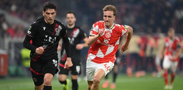 Duje DUJMOVIC Mostar gegen Nelson WEIPER MZ Aktion, Zweikampf, 1.FSV Mainz 05 MZ - Zrinjski Mostar Mostar 1-0 Fussball UEFA Conference League Saison 2025/2026, 2.Spieltag, Spieltag2, matchday 2, am 23.10.2025, MEWA Arena Mainz. UEFA regulations prohibit any use of photographs as image sequences and/ or quasi-video .    *** Duje DUJMOVIC Mostar vs Nelson WEIPER MZ Action, duel, 1 FSV Mainz 05 MZ Zrinjski Mostar Mostar 1 0 Football UEFA Conference League season 2025 2026, 2 Spieltag, Spieltag2, matchday 2, am 23 10 2025, MEWA Arena Mainz UEFA regulations prohibit any use of photographs as image sequences and or quasi video   
2025.10.23 Moguncja
pilka nozna , Liga Konferencji
FSV Mainz 05 - HSK Zrinjski Mostar
Foto IMAGO/PressFocus

!!! POLAND ONLY !!!