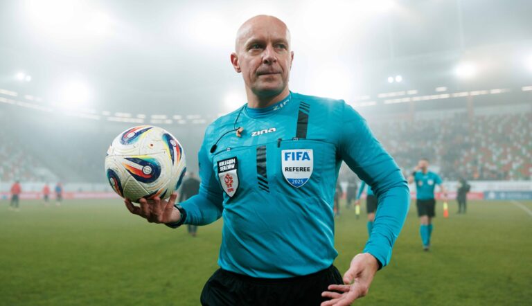 2025.11.30 Lubin
Pilka nozna PKO Ekstraklasa sezon 2025/2026
KGHM Zaglebie Lubin - Jagiellonia Bialystok
N/z Szymon Marciniak (Sedzia Referee)
Foto Tomasz Folta / PressFocus

2025.11.30 Lubin
Football PKO Ekstraklasa season 2025/2026
KGHM Zaglebie Lubin - Jagiellonia Bialystok
Szymon Marciniak (Sedzia Referee)
Credit: Tomasz Folta / PressFocus