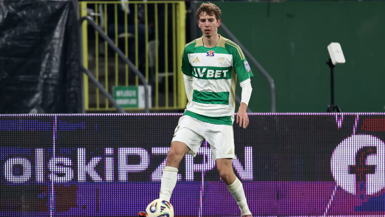 2025.12.02 Gdansk Pilka nozna 1/8 finalu STS Pucharu Polski sezon 2025/2026 Lechia Gdansk - Gornik Zabrze N/z Bartlomiej Kludka Foto Piotr Matusewicz / PressFocus

2025.12.02 Gdansk
Football Polish Cup season 2025/2026 
Lechia Gdansk - Gornik Zabrze 
Bartlomiej Kludka 
Credit: Piotr Matusewicz / PressFocus