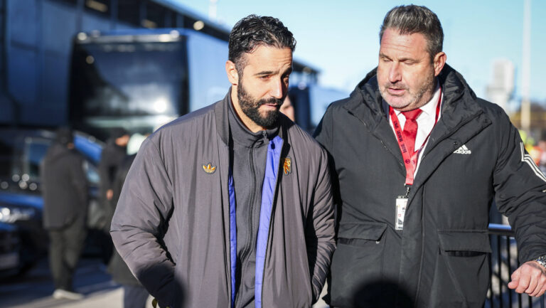 Leeds United v Manchester United, ManU Premier League Manchester United Manager Head Coach Ruben Amorim arrives off club coach during the Leeds United v Manchester United Premier League match at Elland Road, Leeds, England on 4 January 2026 Credit: Phil Duncan/Every Second Media Editorial use only. All images are copyright Every Second Media Limited. No images may be reproduced without prior permission. All rights reserved. Premier League and Football League images are subject to licensing agreements with Football DataCo Limited. see https://www.football-dataco.com Copyright: xIMAGO/EveryxSecondxMediax ESM-1736-0146 PhilxDuncanx/xEveryxSecondxMediax
2026.01.04 Leeds
pilka nozna , Liga Angielska
Leeds United - Manchester United
Foto IMAGO/PressFocus

!!! POLAND ONLY !!!