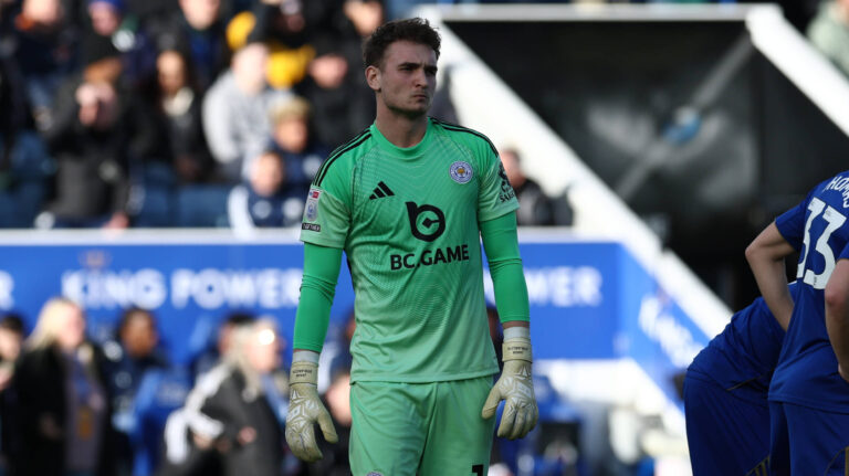 Leicester City v Charlton Athletic, EFL Sky Bet Championship Leicester City goalkeeper Jakub Stolarczyk 1 during the EFL Sky Bet Championship match between Leicester City and Charlton Athletic at the King Power Stadium, Leicester, UK on 31 January 2026. Leicester King Power Stadium Leicestershire UK Editorial use only DataCo restrictions apply See www.football-dataco.com , Copyright: xJohnxMallettx PSI-23651-0119
2026.01.31 Leicester
pilka nozna Liga Angielska
Leicester City - Charlton Athletic
Foto IMAGO/PressFocus

!!! POLAND ONLY !!!
