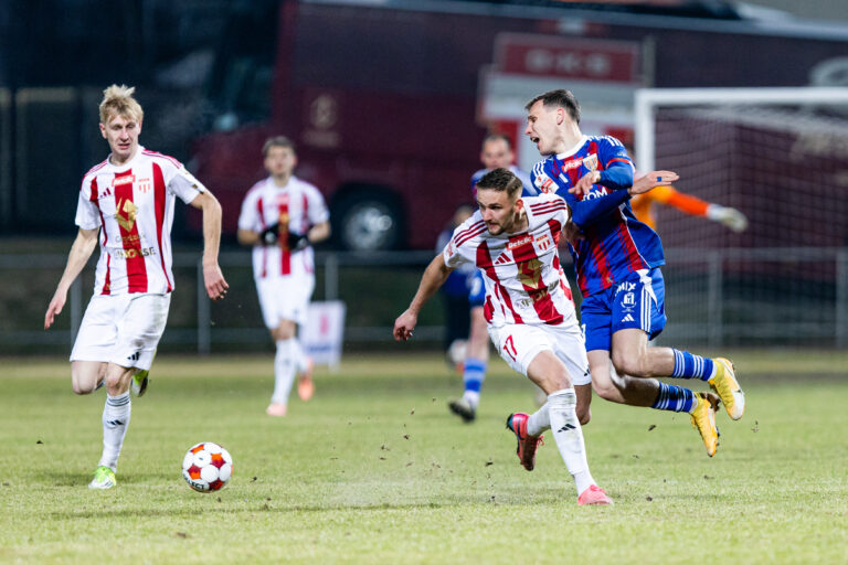 2026.02.28 Pruszkow
Pilka Nozna
Pierwsza Liga Betclic 1 Liga Sezon 2025/2026
Pogon Grodzisk Mazowiecki - Polonia Bytom
N/z Jakub Niewiadomski
Foto Radoslaw Makuch / PressFocus

2026.02.28 Pruszkow
Football
Polish Betclic First I League Season 2025/2026
Pogon Grodzisk Mazowiecki - Polonia Bytom
Jakub Niewiadomski
Credit: Radoslaw Makuch / PressFocus