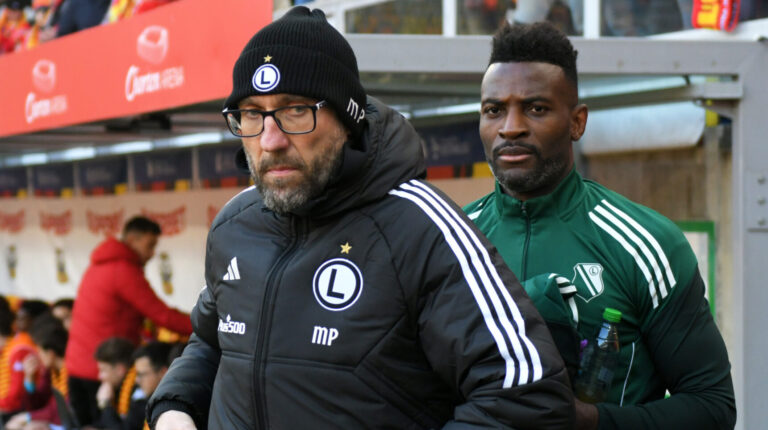 2026.03.01 Bialystok  Pilka nozna PKO Ekstraklasa sezon 2025/2026 23. kolejka rozgrywek Jagiellonia Bialystok (zolto-czerwone) - Legia Warszawa N/z (L-P) Marek Papszun trener Legii Warszawa szkoleniowiec coach Jean-Pierre Nsame Foto Michal Kosc / PressFocus 
2026.03.01 Bialystok Football Polish PKO Ekstraklasa season 2025/2026 Jagiellonia Bialystok - Legia Warszawa Credit Michal Kosc / PressFocus
